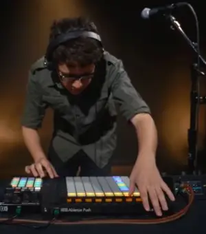 Timeless Rhythms in Mexico City | Raúl Sotomayor